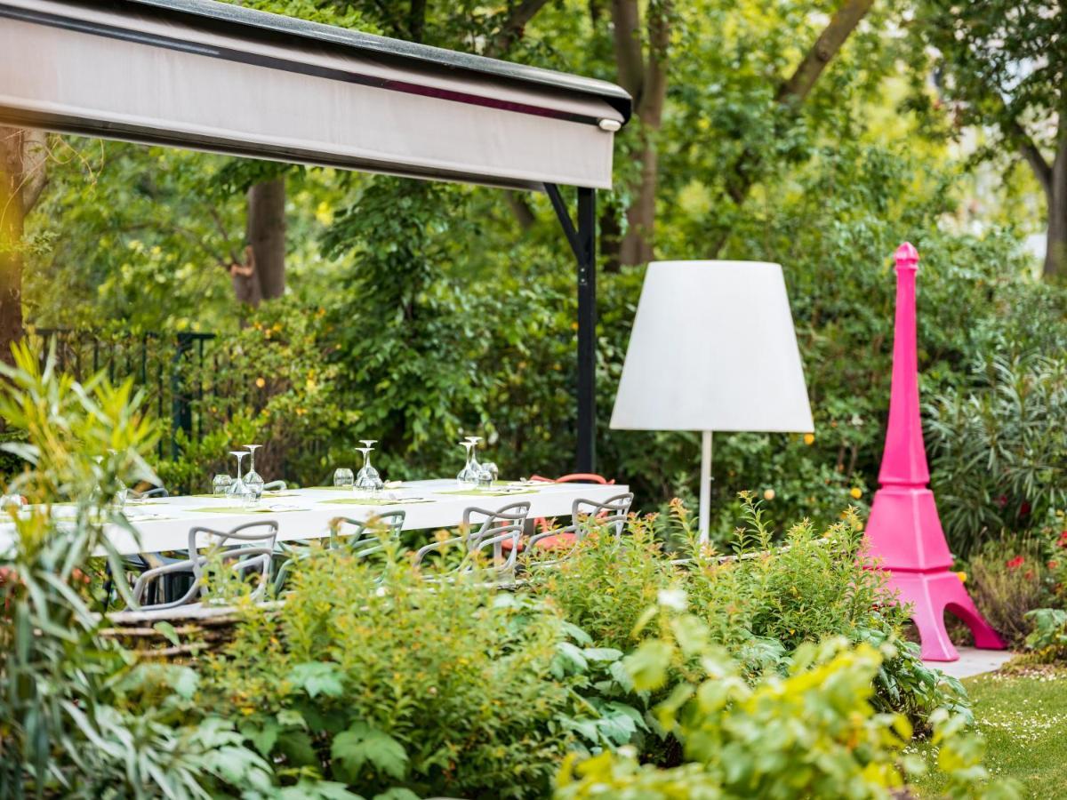 MERCURE PARIS CENTRE TOUR EIFFEL HOTEL